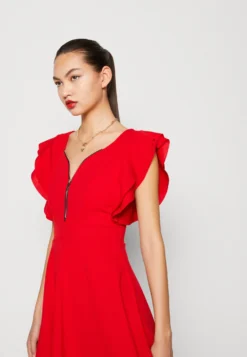 Wal G Danya Ruffle Sleeve Zip Skater Dress - Jerseyjurk - Red -Wal G Verkoopwinkel 01e0538493bb4bebb94297c3fa3a3baf scaled