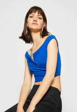 Wal G Valentines Heart Crop - Top - Electric Blue -Wal G Verkoopwinkel 020d3e409a9e40cf8dfc7fae6085827d scaled