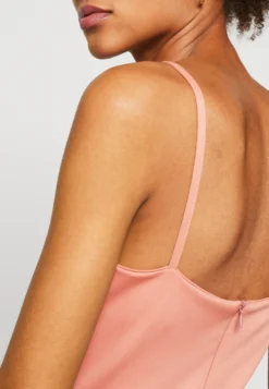 Wal G Galajurk - Dusty Pink 11 Wal G Galajurk - Dusty Pink -Wal G Verkoopwinkel 036f6ed95ca944b6b7aee77de1a165a3 scaled