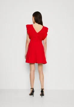 Wal G Lucia V Neck Frill Sleeve Skater Dress - Cocktailjurk - Red 8 Wal G Lucia V Neck Frill Sleeve Skater Dress - Cocktailjurk - Red -Wal G Verkoopwinkel 083596e0d34045eabfc77d48345a7bbb scaled