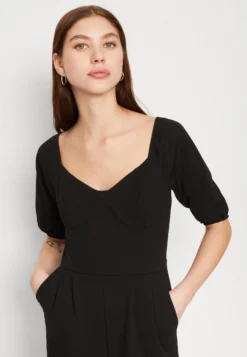 Wal G Alicia Straight Leg - Jumpsuit - Black -Wal G Verkoopwinkel 08c7613fb2654294aff4fea0bcf1c1e5 scaled