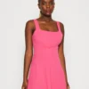 Wal G Indi Square Neck Skater - Jerseyjurk - Fuchsia