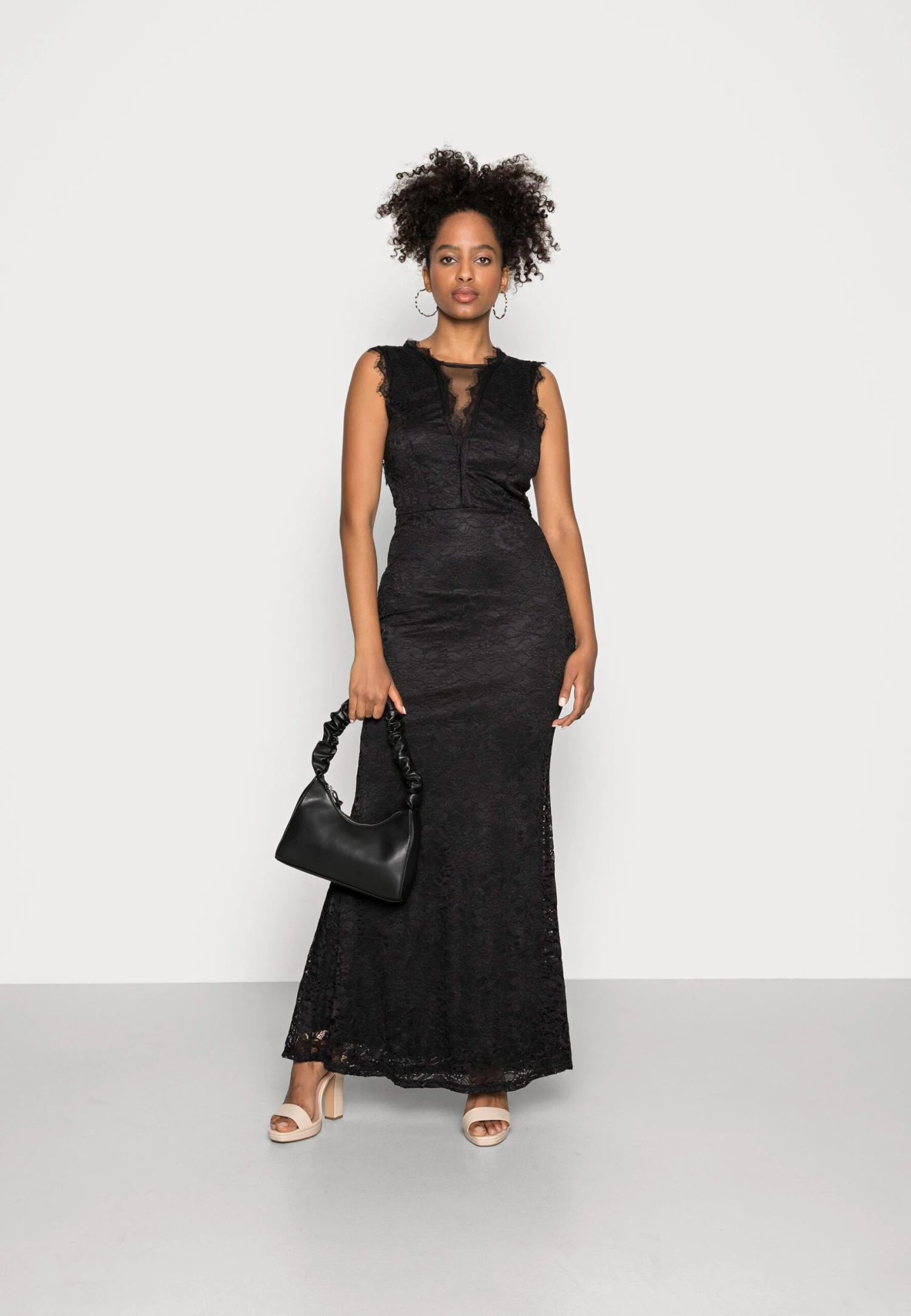 Wal G Sleevless Maxi - Galajurk - Black 2 Wal G Sleevless Maxi - Galajurk - Black - Afbeelding 2