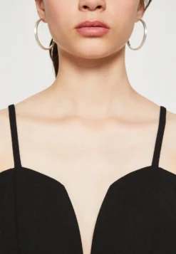 Wal G Lassy Ruffle Mini - Cocktailjurk - Black/Leaf Green -Wal G Verkoopwinkel 0c5b4610d59c4ee2b3a6760366b0f642 scaled