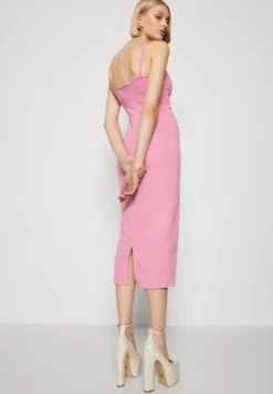 Wal G Dina V Neck Midi - Etui-Jurk - Rose Pink 9 Wal G Dina V Neck Midi - Etui-Jurk - Rose Pink -Wal G Verkoopwinkel 0e3de43bee3d474d9af2df6cfe6b55d8 scaled
