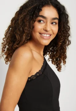 Wal G Reign - Jumpsuit - Black 11 Wal G Reign - Jumpsuit - Black -Wal G Verkoopwinkel 131ace94f40a402fb8958bf0a27c043a scaled