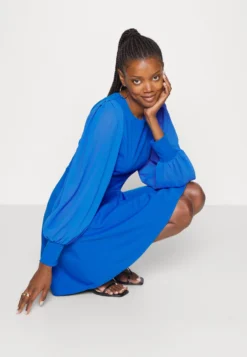 Wal G Kat Sleeve Dress - Jurk - Electric Blue 9 Wal G Kat Sleeve Dress - Jurk - Electric Blue -Wal G Verkoopwinkel 13e13727ea7740bea94e524c3b05cdf6 scaled