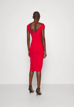 Delila Strap Midi - Etui-Jurk - Red 10 Delila Strap Midi - Etui-Jurk - Red -Wal G Verkoopwinkel 14199d46327242d99f38c49d30660f4c scaled