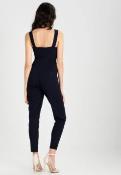 Wal G V Neck - Jumpsuit - Navy 7 Wal G V Neck - Jumpsuit - Navy -Wal G Verkoopwinkel 1790d71154e64b55b883a7fa7abead63