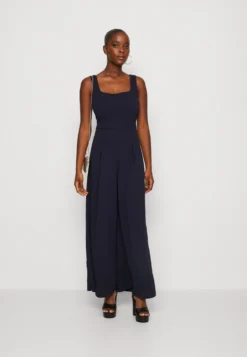 Wal G Rian Wide Leg Pleat - Jumpsuit - Navy Blue 7 Wal G Rian Wide Leg Pleat - Jumpsuit - Navy Blue -Wal G Verkoopwinkel 1893761b167c43cdbfc5e6f4dc45df1f scaled