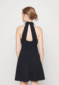 Melody Cross Skater - Cocktailjurk - Navy Blue -Wal G Verkoopwinkel 18d1ecdfd6f840ca853e7cb484fd4664 scaled