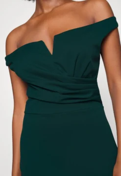 Kai Off The Shoulder Maxi Dress - Galajurk - Forest Green -Wal G Verkoopwinkel 18d869649a0349629e36658f43daffc1 scaled
