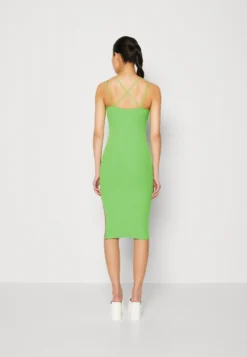 Wal G Cruise Collection Libby Strappy Midi Dress - Jerseyjurk - Leaf Green -Wal G Verkoopwinkel 191aca3a2d374e959dcc4dabb17aa971 scaled