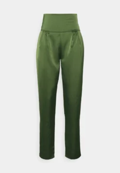 Wal G Peppa High Waisted Trouser - Broek - Dark Khaki -Wal G Verkoopwinkel 1aa999ec1046479d9df117f1e7fd9415 scaled