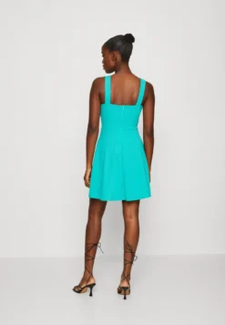 Wal G Jaqueline Skater Dress - Jerseyjurk - Tiffany Blue -Wal G Verkoopwinkel 1cbc6bee36eb4f2392d7fe126c0a76e8 scaled
