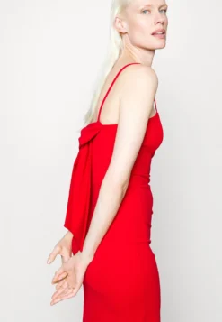 Jessi Bow Tie- Jurk - Red -Wal G Verkoopwinkel 241c9a798e9a40ed830575a21b4c7e76 scaled