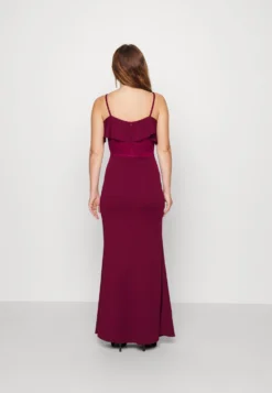 Mita Ruffle Maxi - Galajurk - Wine -Wal G Verkoopwinkel 249b8662edd8451882bb3f27cb7e6c35 scaled
