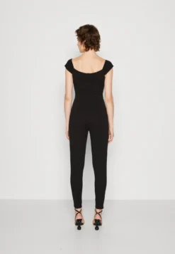 Wal G Matty - Jumpsuit - Black -Wal G Verkoopwinkel 2572c89649af455fbca6af865ff512cf scaled