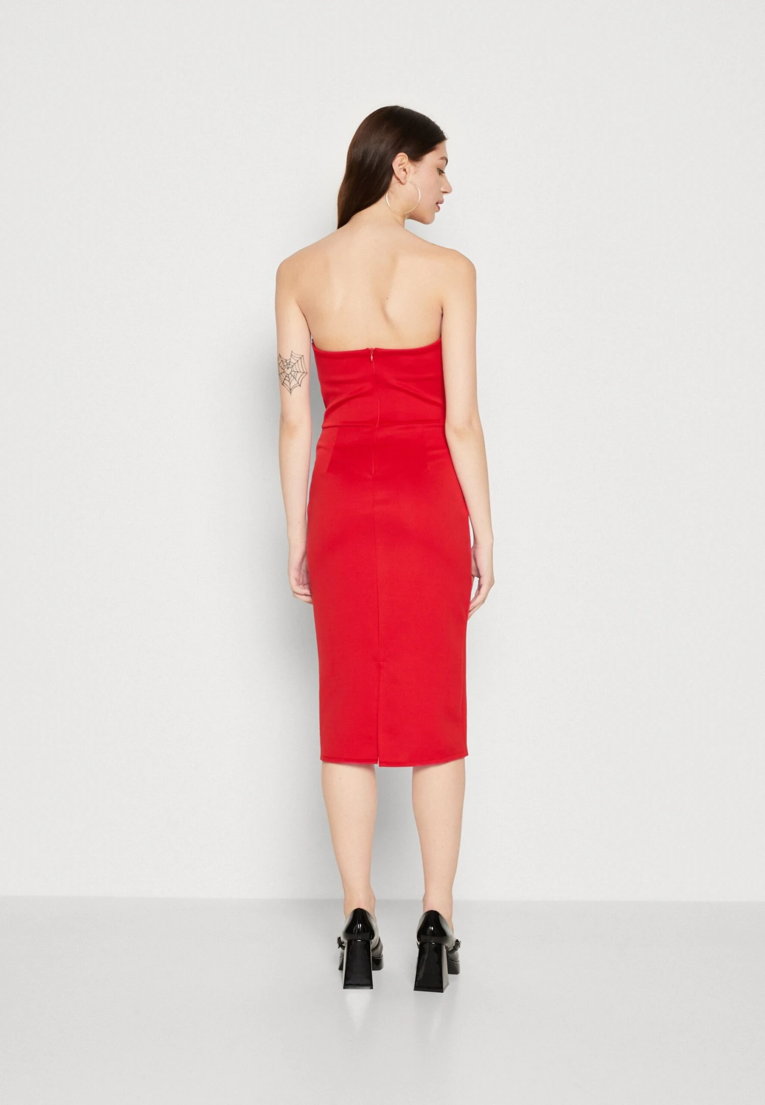 Wal G Dolly V Neck Midi - Jerseyjurk - Red 3 Wal G Dolly V Neck Midi - Jerseyjurk - Red - Afbeelding 3