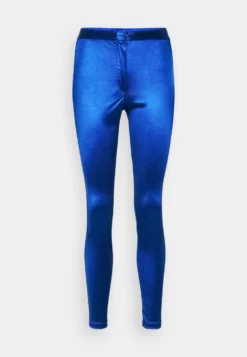 Wal G Ami Trouser - Broek - Electric Blue -Wal G Verkoopwinkel 28d267977ab047c4a3f5116b761ac271 scaled