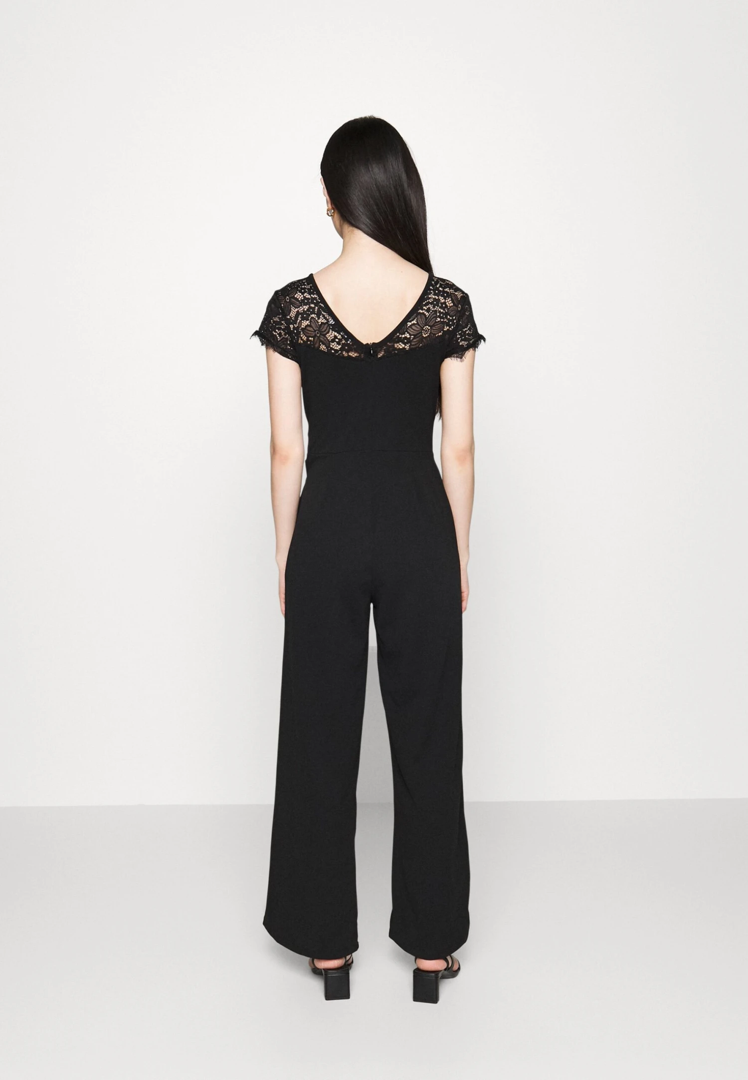 Cecillian V Neck Jumpsuit - Jumpsuit - Black 3 Cecillian V Neck Jumpsuit - Jumpsuit - Black - Afbeelding 3