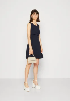 Wal G Jaqueline Skater Dress - Jerseyjurk - Navy Blue -Wal G Verkoopwinkel 2b0bbb18ddc44a35adba5d2696782f55 scaled