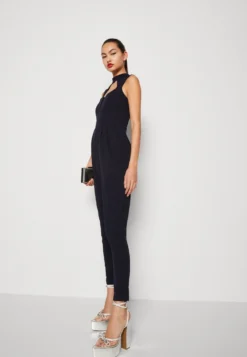 Wal G Langley Cupped - Jumpsuit - Navy Blue -Wal G Verkoopwinkel 2bcf1d2452d24aefa31386b9e976be98 scaled