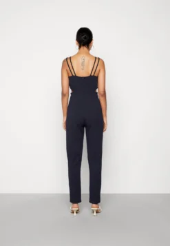 Wal G Nikita Cut Out - Jumpsuit - Navy Blue -Wal G Verkoopwinkel 2bffdad5eee44ee986279e1715f02f24 scaled