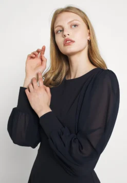 Wal G Kat Sleeve Dress - Jurk - Navy Blue -Wal G Verkoopwinkel 2d153d6e3c8b4131bc66a1d4396463a5 scaled