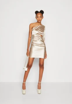 Wal G Jack Halter Neck Midi - Jerseyjurk - Summer Colour -Wal G Verkoopwinkel 2d524cb614834fd795c6c90cd2fc4711 scaled