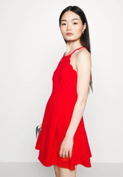 Scallop Edge Dress - Jurk - Red -Wal G Verkoopwinkel 302a9f667d7142dc84231bd7c4abdc14 scaled