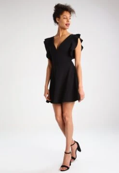 Wal G Lucia V Neck Frill Sleeve Skater Dress - Cocktailjurk - Black 6 Wal G Lucia V Neck Frill Sleeve Skater Dress - Cocktailjurk - Black -Wal G Verkoopwinkel 309209ca0675405f9110029ffdca4852