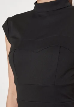 Bambinaroll Neck Midi Dress - Jerseyjurk - Black -Wal G Verkoopwinkel 315bdfdd08c44855b8a5cbe3f3e65d26 scaled