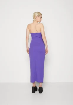 Wal G Gina V Neck Maxi - Jerseyjurk - Purple -Wal G Verkoopwinkel 36e87a948b7c42139c3e0f3ad40c65cf scaled