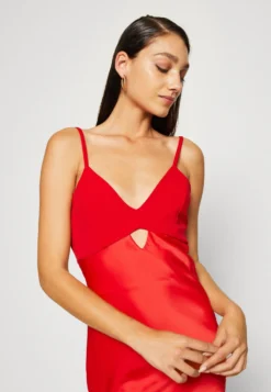 Wal G Moana Cut Out - Galajurk - Red -Wal G Verkoopwinkel 3757957d5b5c4e71ae4ecbd63d2e27a4 scaled