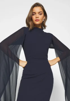 Wal G Cape Sleeve Dress - Cocktailjurk - Navy Blue -Wal G Verkoopwinkel 3ba8b4a4fda64aa3a135a24decdb55c0 scaled