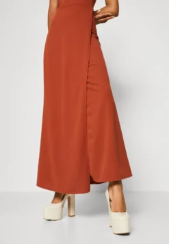 Wal G Jackie Strappy Maxi - Maxi-Jurk - Terracotta -Wal G Verkoopwinkel 3d858fc63a9d490797bc9e0fa70fa988 scaled