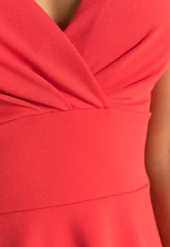 Wal G V Neck Strappy Skater Dress - Cocktailjurk - Coral -Wal G Verkoopwinkel 4587896c29094a84bcde7059bfadbef5 scaled