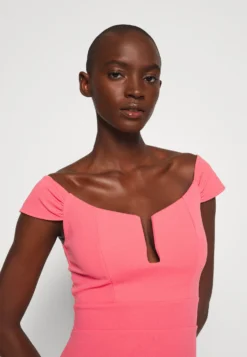 Saira - Jerseyjurk - Coral -Wal G Verkoopwinkel 4774e0746320439899e8d85c5a520140 scaled