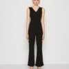 Wal G Billy V Neck - Jumpsuit - Black
