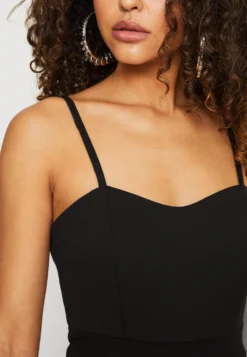 Wal G Hula - Jumpsuit - Black -Wal G Verkoopwinkel 499f4e7aae8b441fb43badd98b374db4 scaled