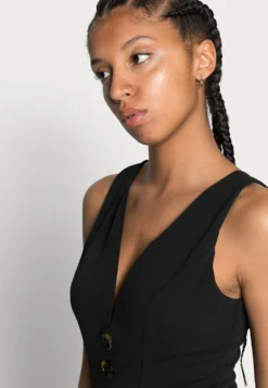 Wal G Tortoise Button Body - Top - Black -Wal G Verkoopwinkel 4be3a6cb36564ab5b64cac860e1ebb7e scaled