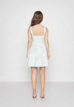 Wedding V Neck Print Skater - Cocktailjurk - Hellgrün 9 Wedding V Neck Print Skater - Cocktailjurk - Hellgrün -Wal G Verkoopwinkel 4e81746cc1d04f05ae7aad9ca52450c9 scaled