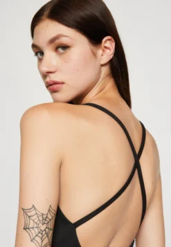 Wal G Bella Baloon Skater - Cocktailjurk - Black -Wal G Verkoopwinkel 52758acfc5b749dba7987cce04fde090 scaled