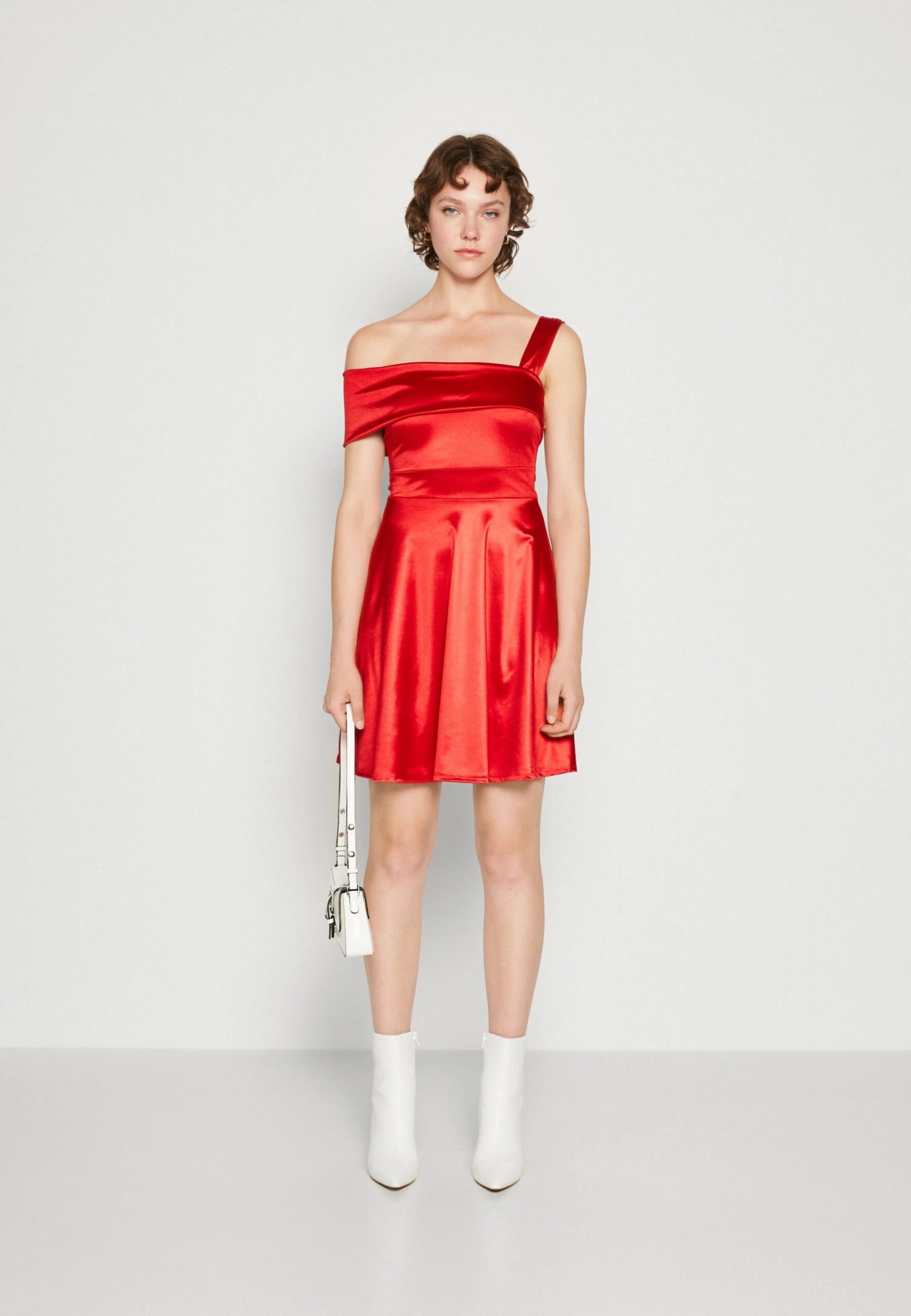 Wal G Kelly Asymmetric Skater - Cocktailjurk - Red 2 Wal G Kelly Asymmetric Skater - Cocktailjurk - Red - Afbeelding 2