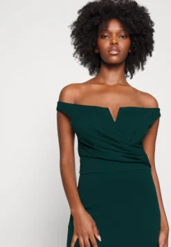 Kai Off The Shoulder Maxi Dress - Galajurk - Forest Green -Wal G Verkoopwinkel 56f98525be2c4563b75886efcdfdea47 scaled