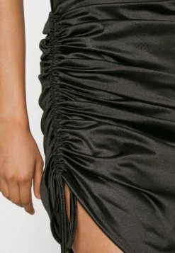 Wal G Ruched Dress - Cocktailjurk - Black -Wal G Verkoopwinkel 579f5d7d659c4439bcf88fe9b940f36a scaled