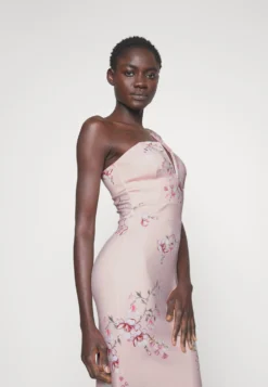 Wedding Gigi One Shoulder Print - Galajurk - Peach -Wal G Verkoopwinkel 594491aafece48be847bd5aabc892153 scaled