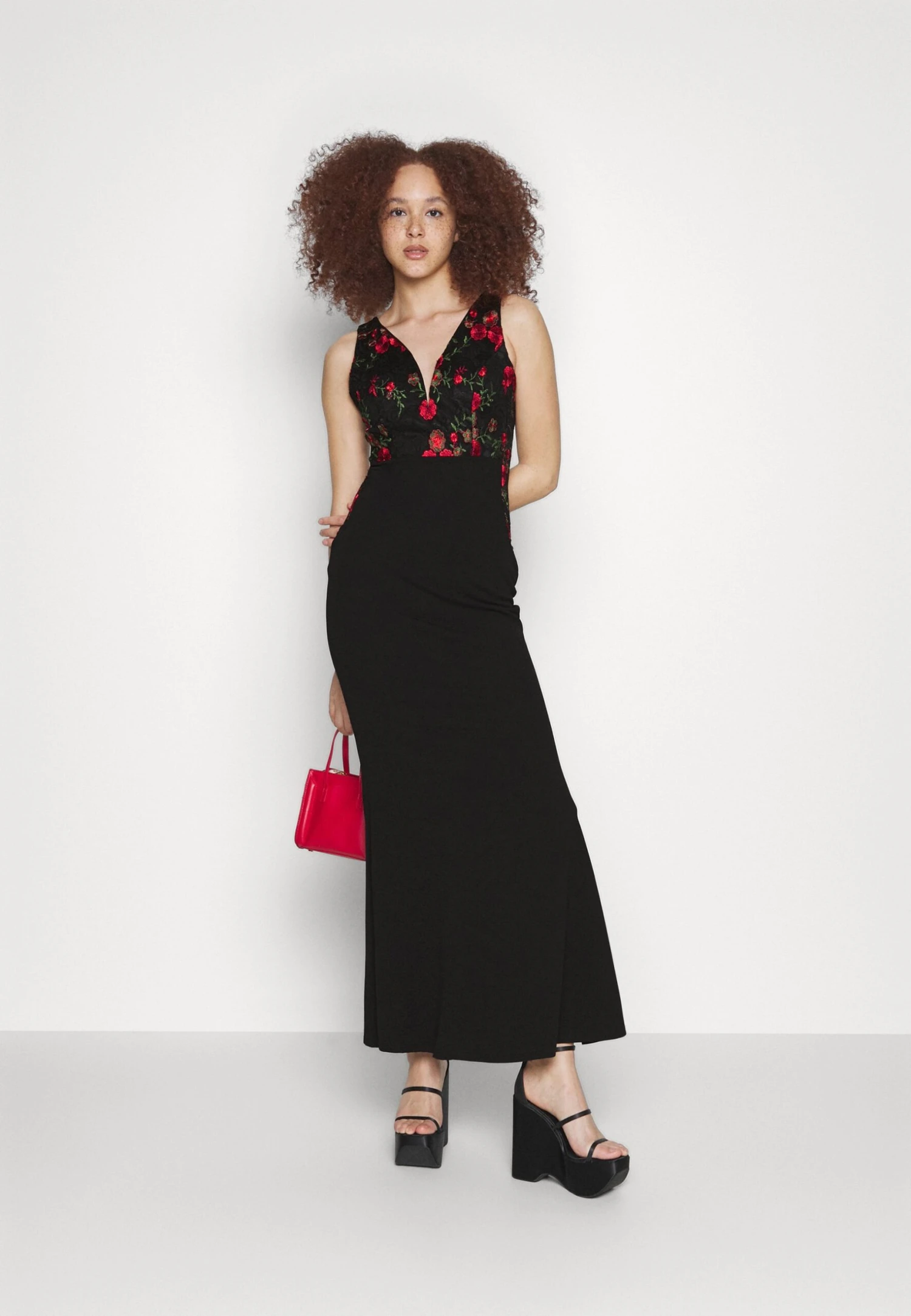 Wal G Embroidered Lace Maxi - Cocktailjurk - Black/Red 2 Wal G Embroidered Lace Maxi - Cocktailjurk - Black/Red - Afbeelding 2