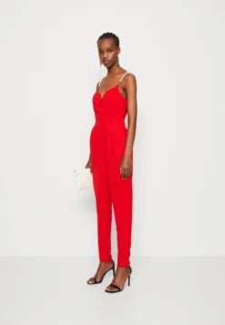 Wal G Valentines Valentina - Jumpsuit - Red 7 Wal G Valentines Valentina - Jumpsuit - Red -Wal G Verkoopwinkel 6420013d83af47b78d411fbf5499facf scaled